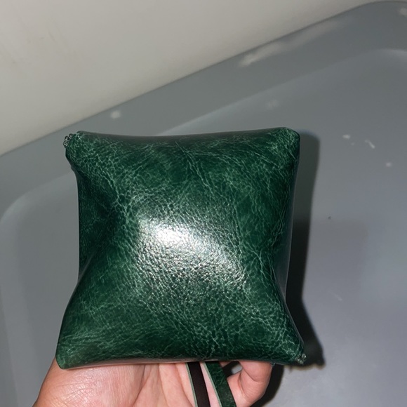 Green triangle bag - Picture 3 of 3